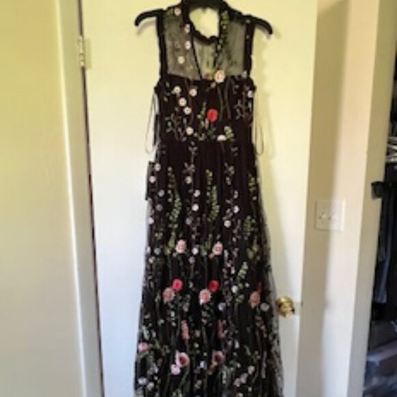 City Studio Dresses & Skirts - Spring Flower Embroidered Black Sleeveless Dress "New w/Tags, Never Worn"